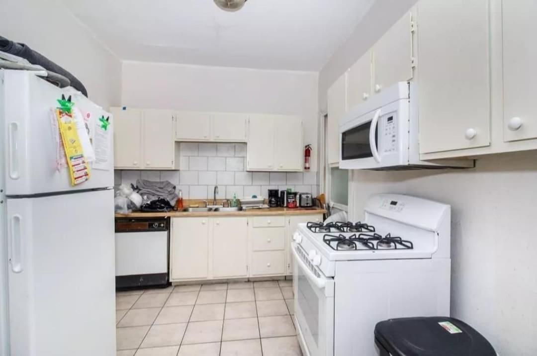 182 Bedrooms Near Fenway & Dowtown Бостон Экстерьер фото